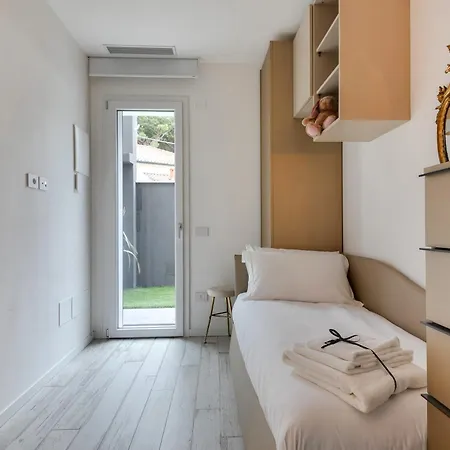 Monti Suites&aparts 4* 체제나티코