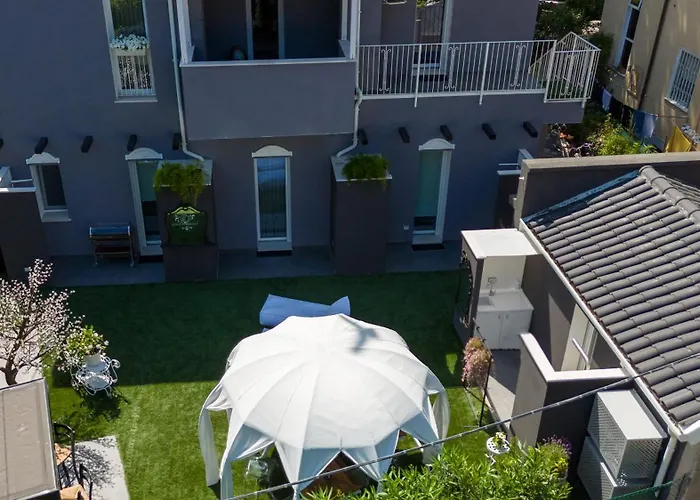 Monti Suites&aparts 4*