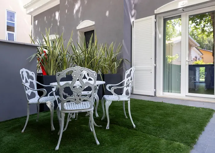 Monti Suites&aparts 4*